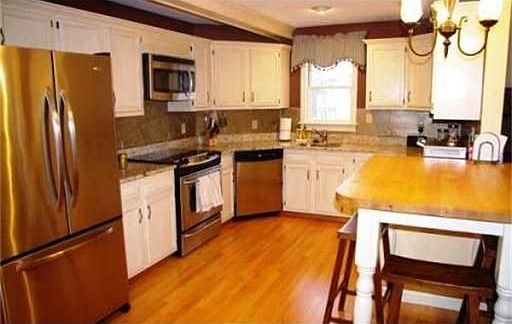2nd image of 6 Temple St #4