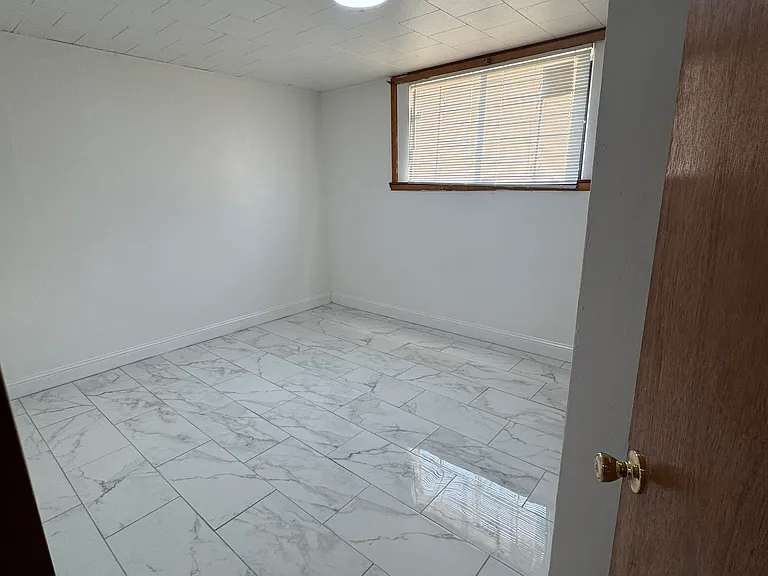 1910 Carolina St #2 — Photo 6