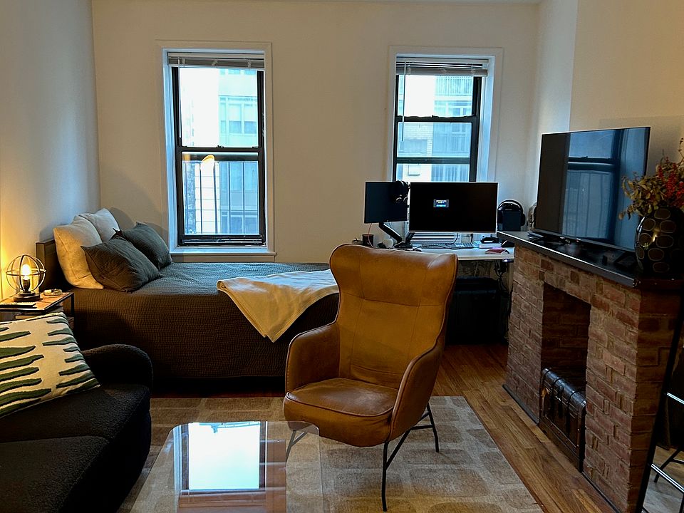 1st image of 905 1st Ave #3D