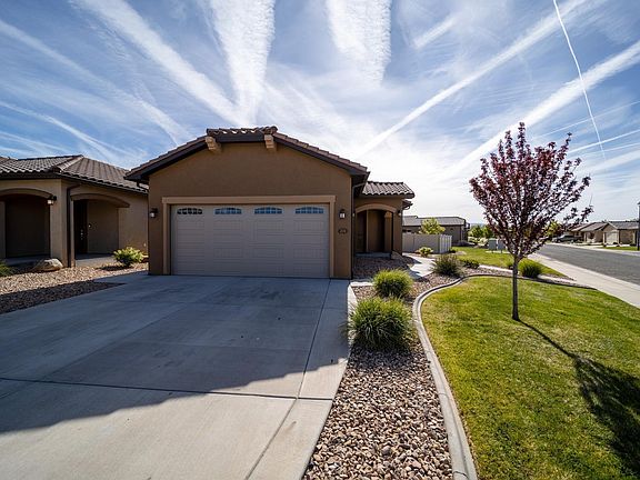 2nd image of 208 Kelso Mesa Dr