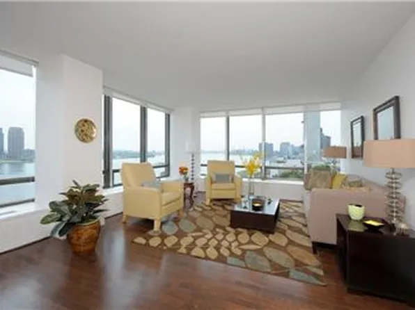 870 United Nations Plaza image 1 of 5