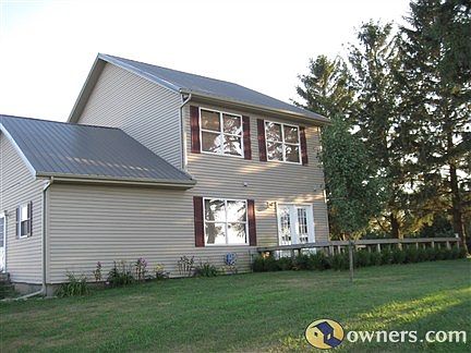 3bd/2.5ba Country Home