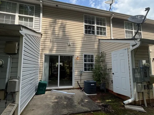 5137 Magnolia Tree Ln, Charlotte, NC 28215