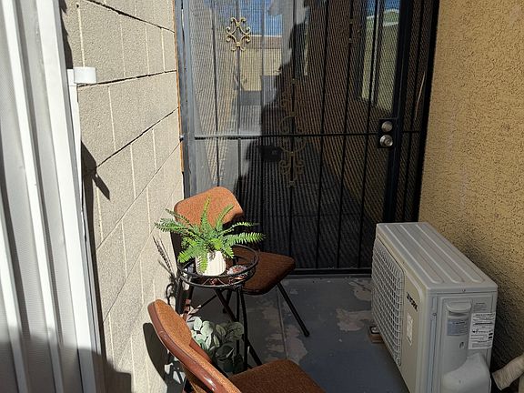 3rd image of 5142 Silverheart Ave #A