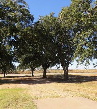 2nd image of 1387 State Highway 6 N