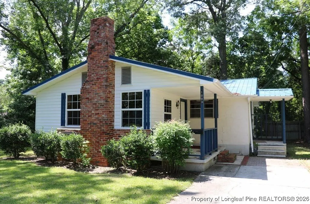 3 bed, 2.0 bath, 1130 sqft, $1,000 — Photo 2