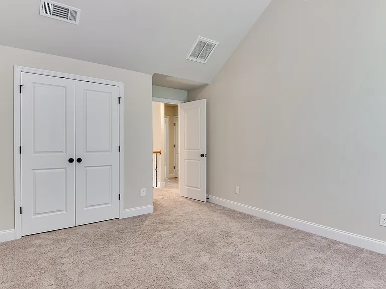 4050 Stowe Dr — Photo 33