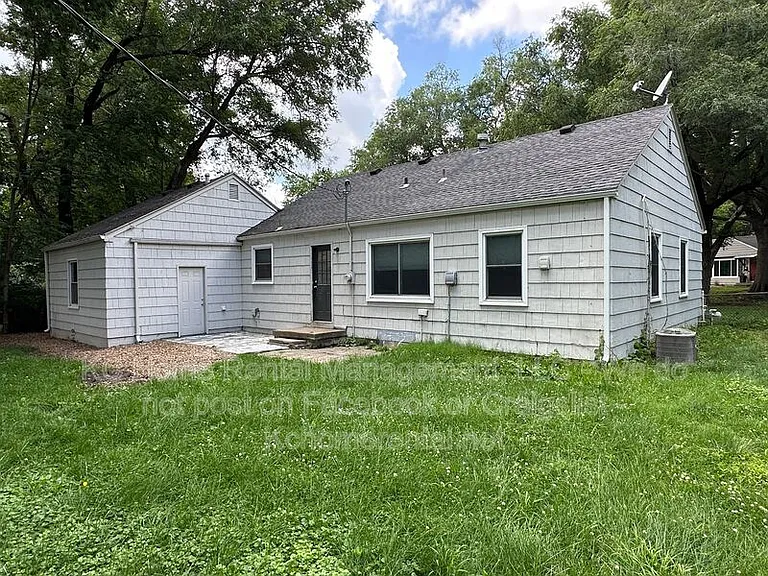 8419 Pennsylvania Ave — Photo 24