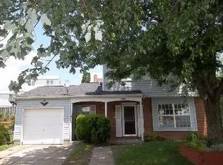 18 Holly Springs Ct, Baltimore, MD 21236
