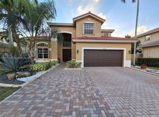 4125 Amber Ln, Weston, FL 33331