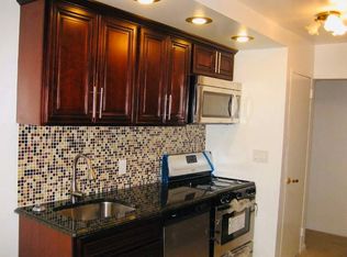 35 Summit Ave #3F, Pt Chester, NY 10573