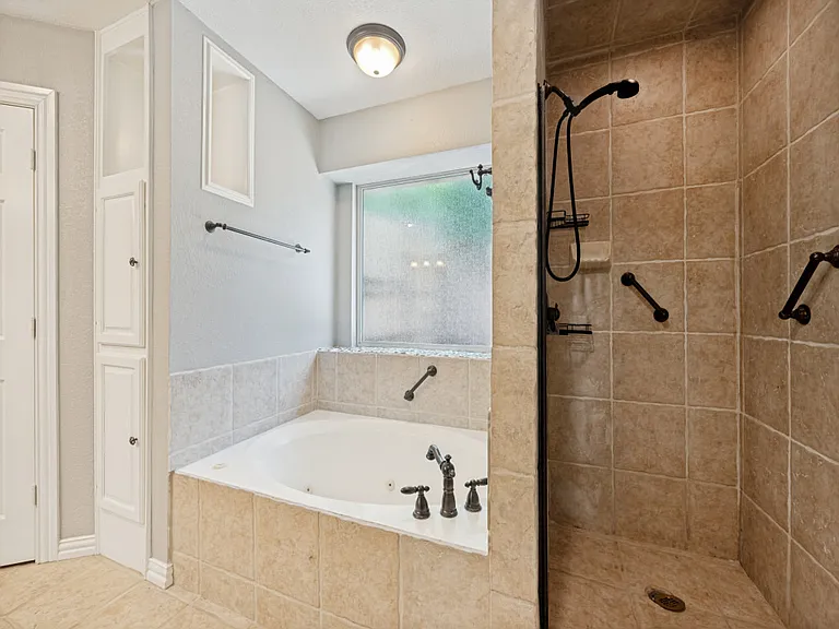 3317 Hazlewood Ct — Photo 19