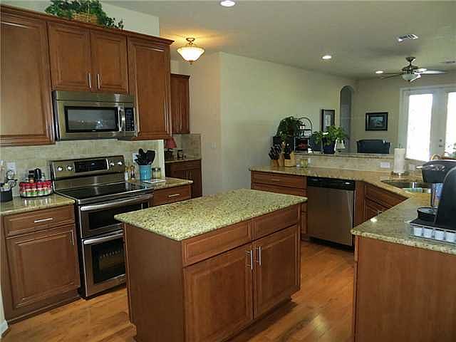 1st image of 757 SW Sun Cir