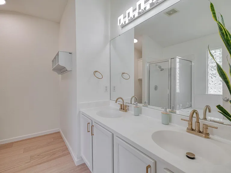 436 Grey Feather Ct — Photo 15