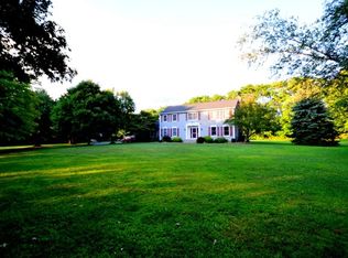 6 Hawk Ridge Rd, Hampton, NJ 08827