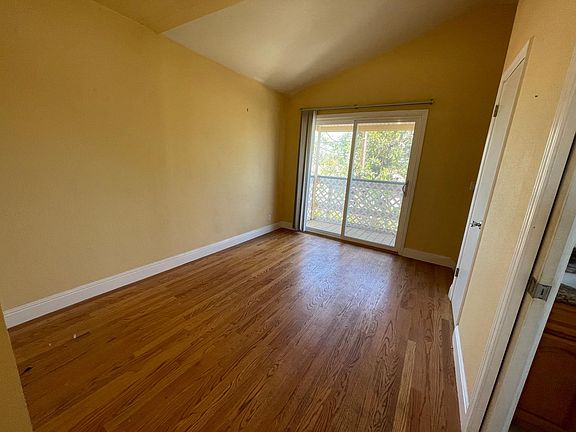 5th image of 3465 Cabrillo Ave #B