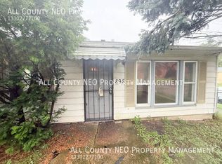 898 Wayside Rd, Cleveland, OH 44110