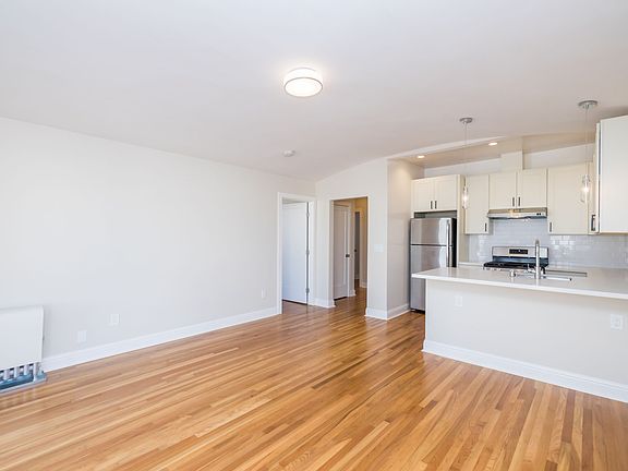 2nd image of 3820 Scott St APT 303