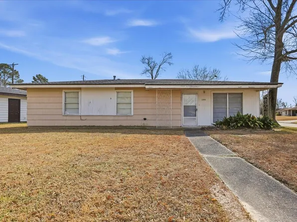 1709 Robin Ave, Orange, TX 77632