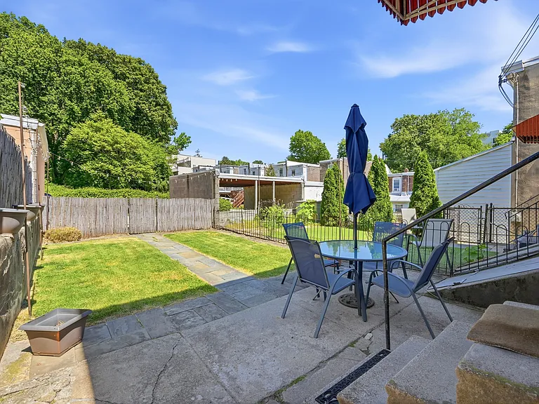 4611 Silverwood St — Photo 7