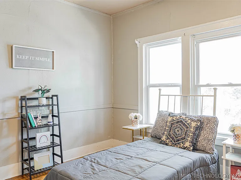 1247 N Boston Ave — Photo 23
