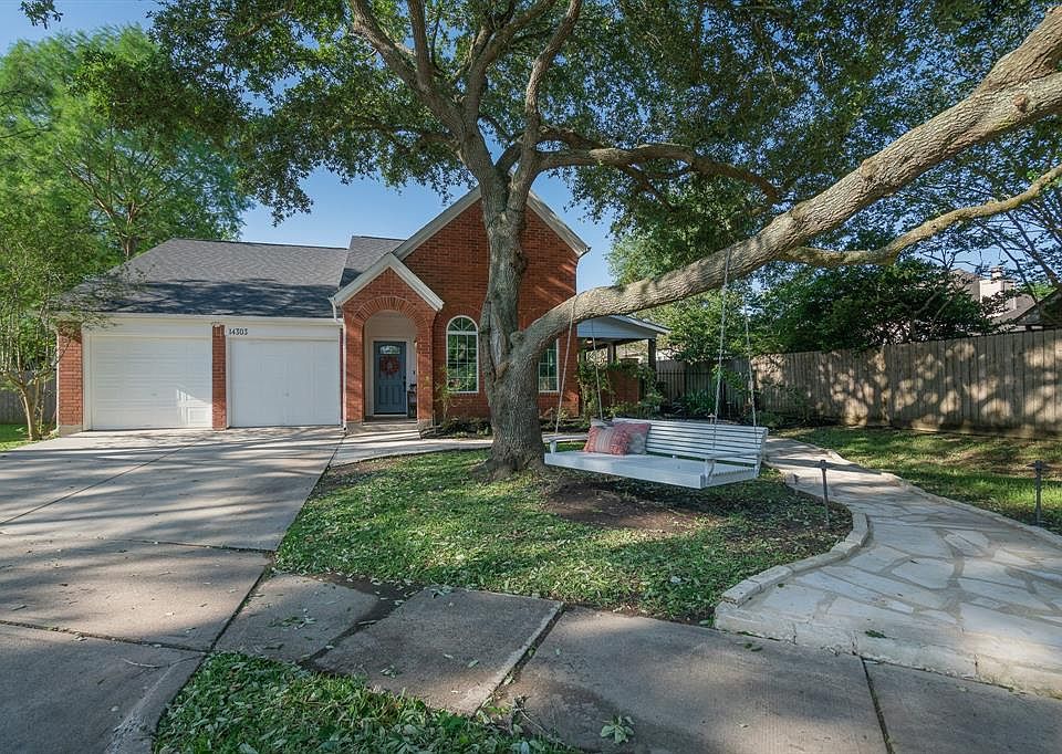 1st image of 14303 Windsor Oaks Ln