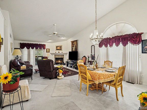 5th image of 11132 Strathmore Ct #7