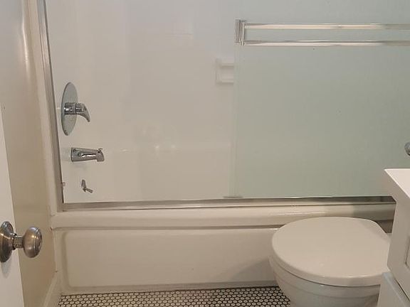 4th image of 2615 2nd St #1/2