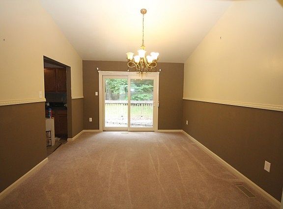 5th image of 46 Meadowood Dr