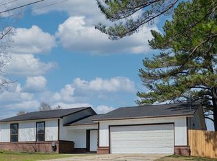 96 Blackhawk Dr, Daleville, AL 36322