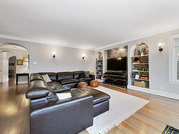 Expansive living room has room for large  furnitur