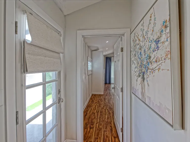 2621 Mathews Ave — Photo 17
