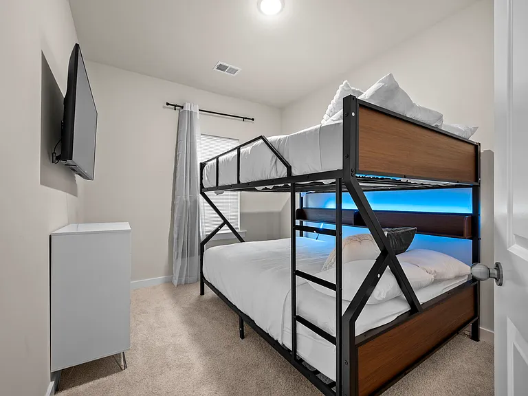 Queen Room Bunk