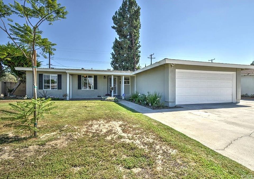 1st image of 3160 W Teranimar Dr