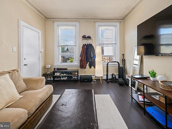 4th image of 4517 Wilde St
