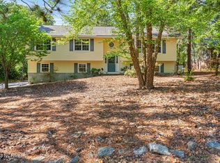 118 Pinecone Ct, West End, NC 27376