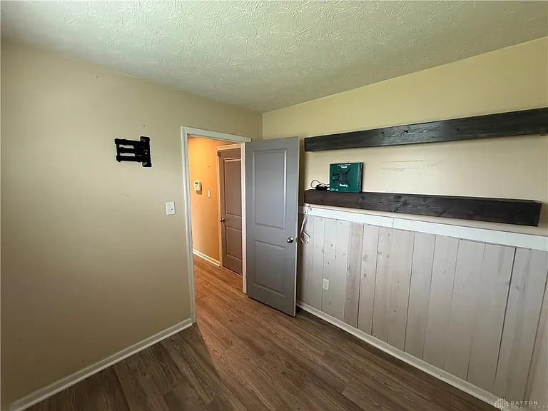 1199 Prem Pl — Photo 8