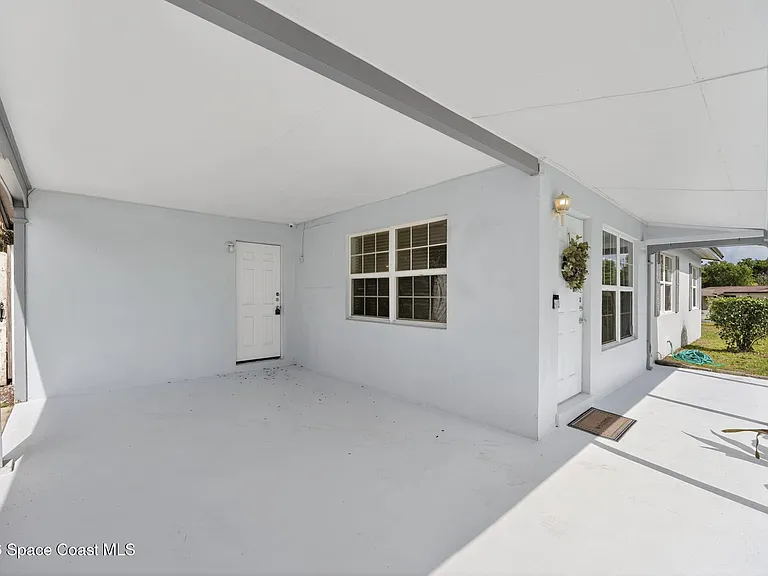 1514 Elm Ter — Photo 19