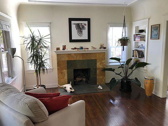4th image of 3752 Villa Ter