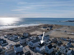 14-16 Dover Ave #1, Hampton, NH 03842