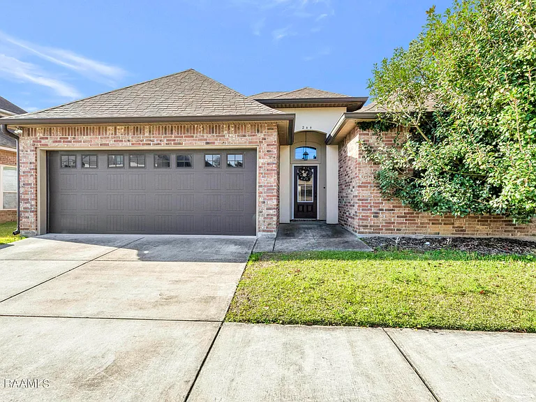 244 Rosemary Pl — Photo 1