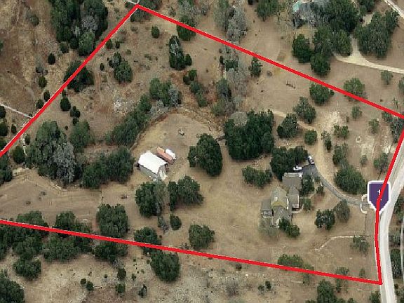 4th image of 912 E Creek Dr