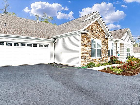 3rd image of 12104 Magnolia Bluff Ct #12104