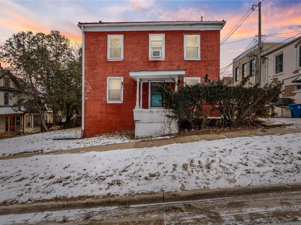 112 2nd Ave NW, Mount Vernon, IA 52314