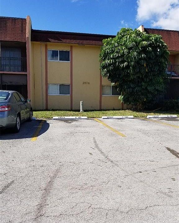 Building Photo 3