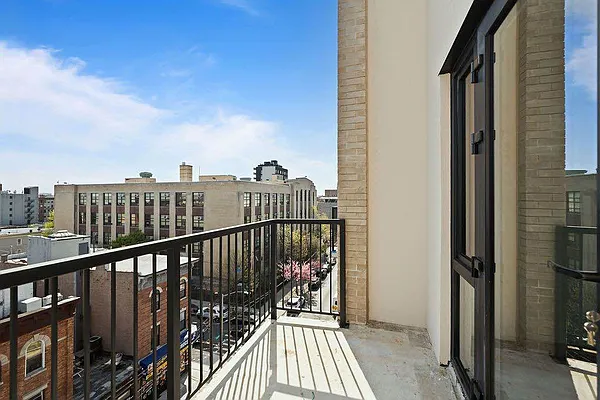 Rented by ERNY LLC | media 9