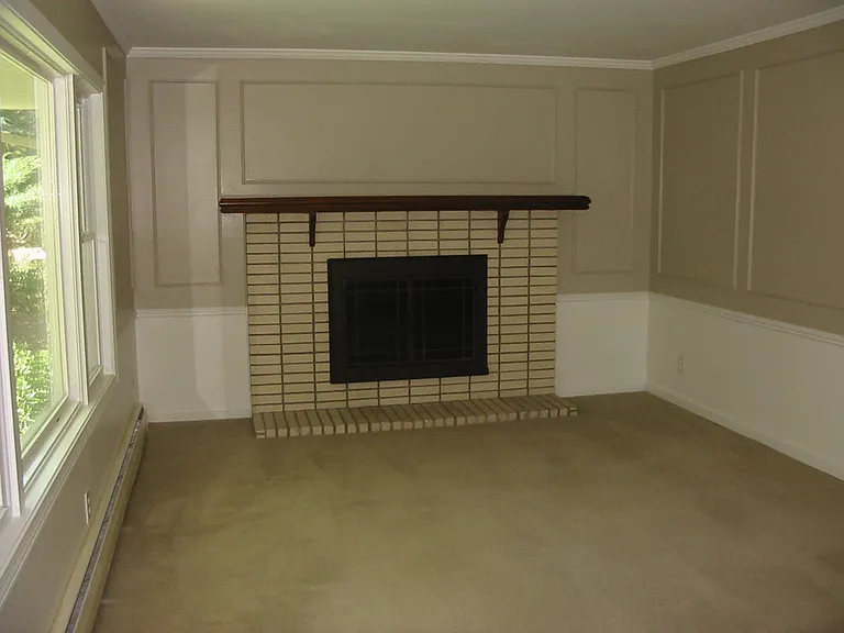 1800 Silverbell Rd — Photo 7