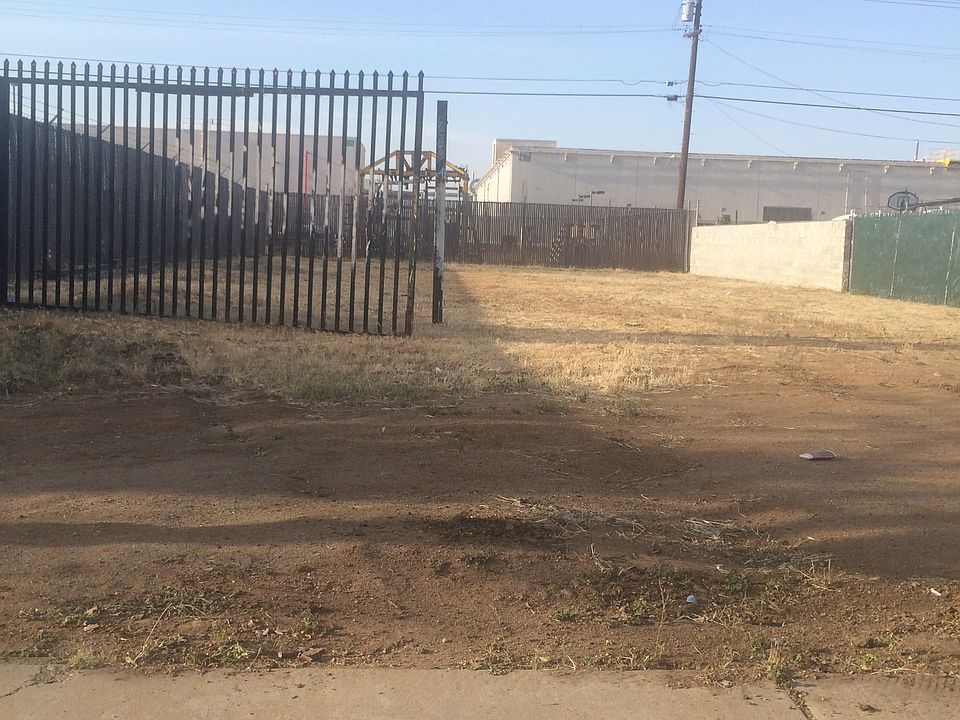 2nd image of 8571 Cypress