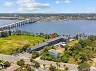 900 S Peninsula Dr, Daytona Beach, FL 32118
