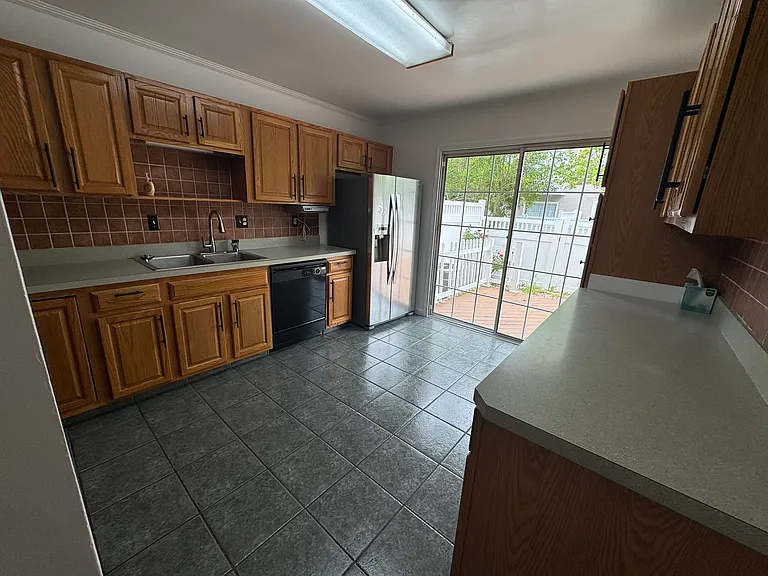 10 Starboard Ct — Photo 11